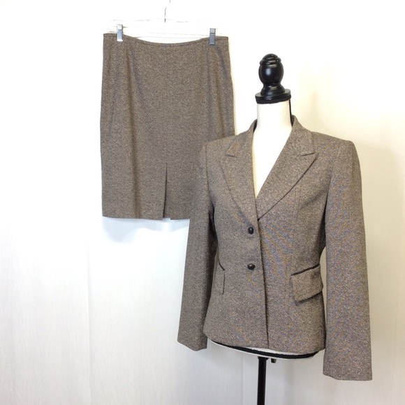 Tahari Jackets & Blazers - Tahari ASL 10P Wool Blend Blazer Skirt Suit